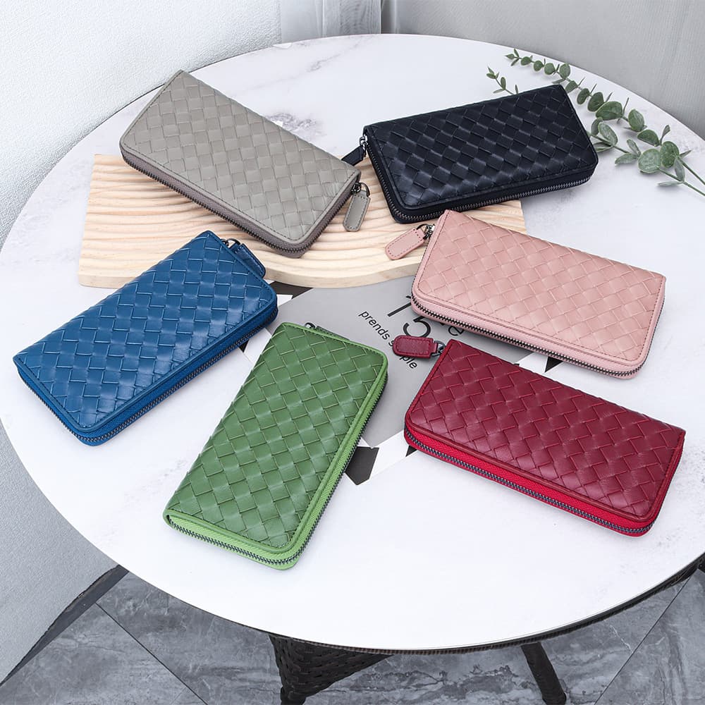 Sheepskin Handwoven Long Wallet for Women Large Capacity Multi-Card Slot Classic Simple Zipper Wallet