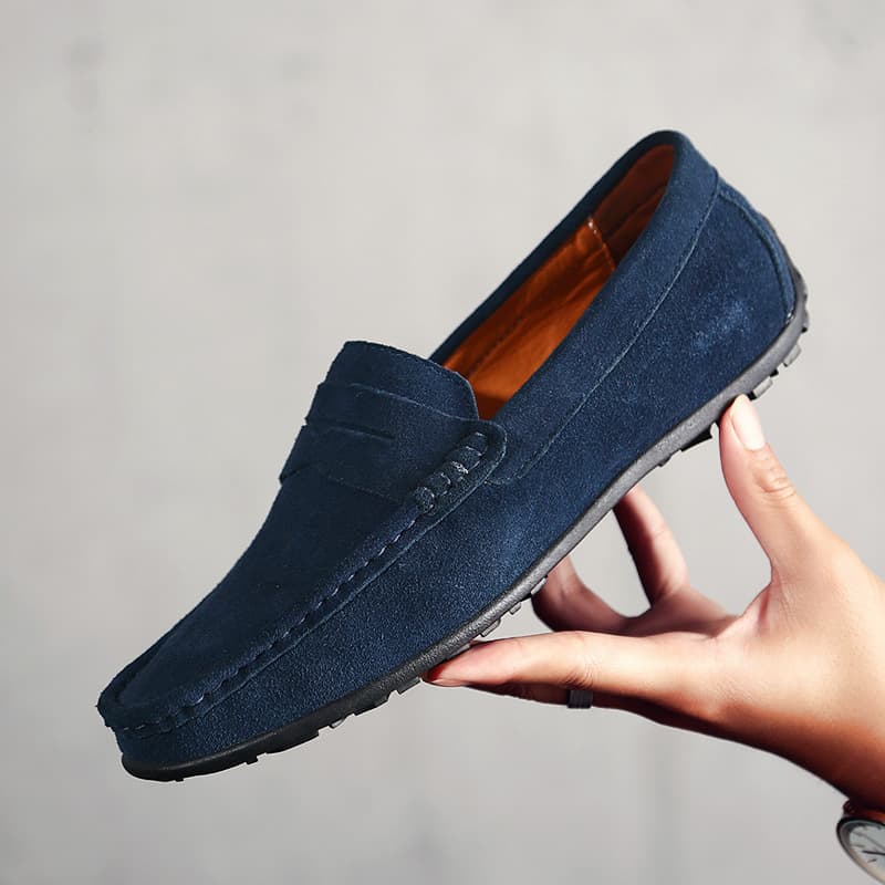 Fashion 2025 Spring New Slip-On Beanie Shoes for Men Genuine Leather British Style Soft Sole Lazy 45 46 47 Cross-border