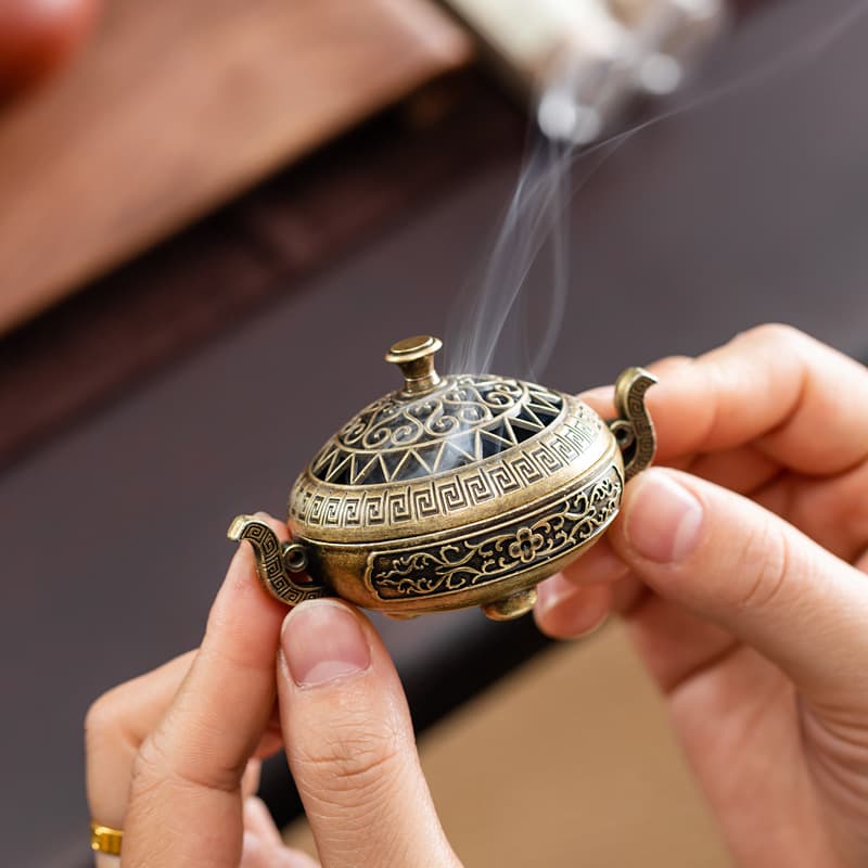 Double-Ear Antique-Style Incense Burner with Exquisite Hollow Pattern, Three-Legged Censer for Home Indoor Use, Xuan De Style, Tabletop Decoration