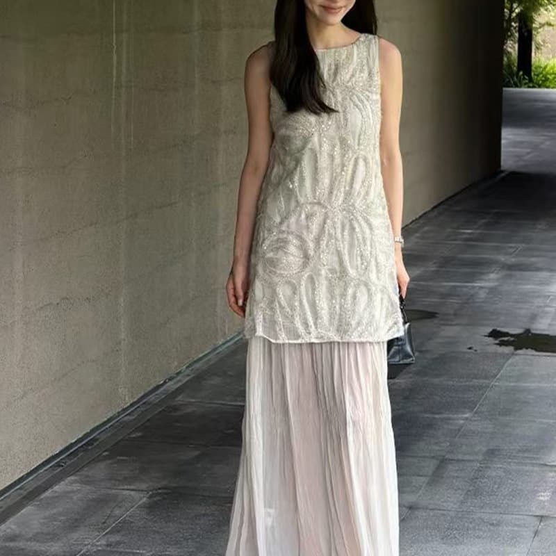 Spot South French Garden Summer Oatmeal Apricot Heavy Industry Embroidered Round Neck Sleeveless Loose Vest Skirt Women's New Style