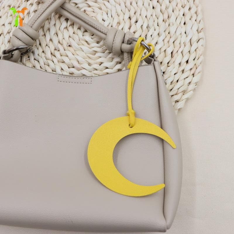 Large Curved Crescent Moon Charm Fashionable Elegant Moon Bag Pendant Versatile Luggage Accessory Exquisite Car Hanging Ornament