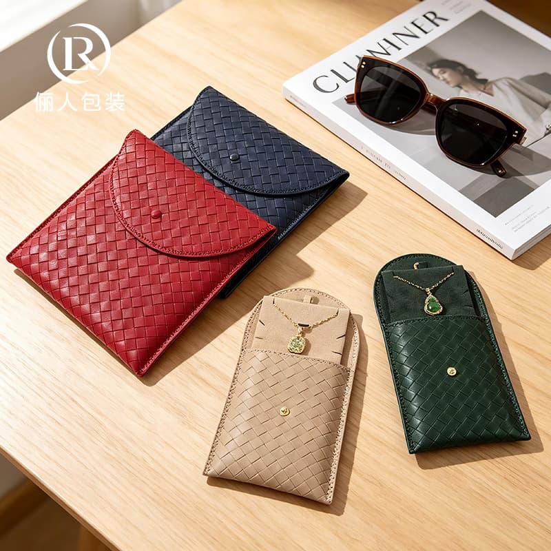 Imitation crocodile leather universal jewelry bag thickened snap button purse bag bracelet necklace earring set storage bag printed logo