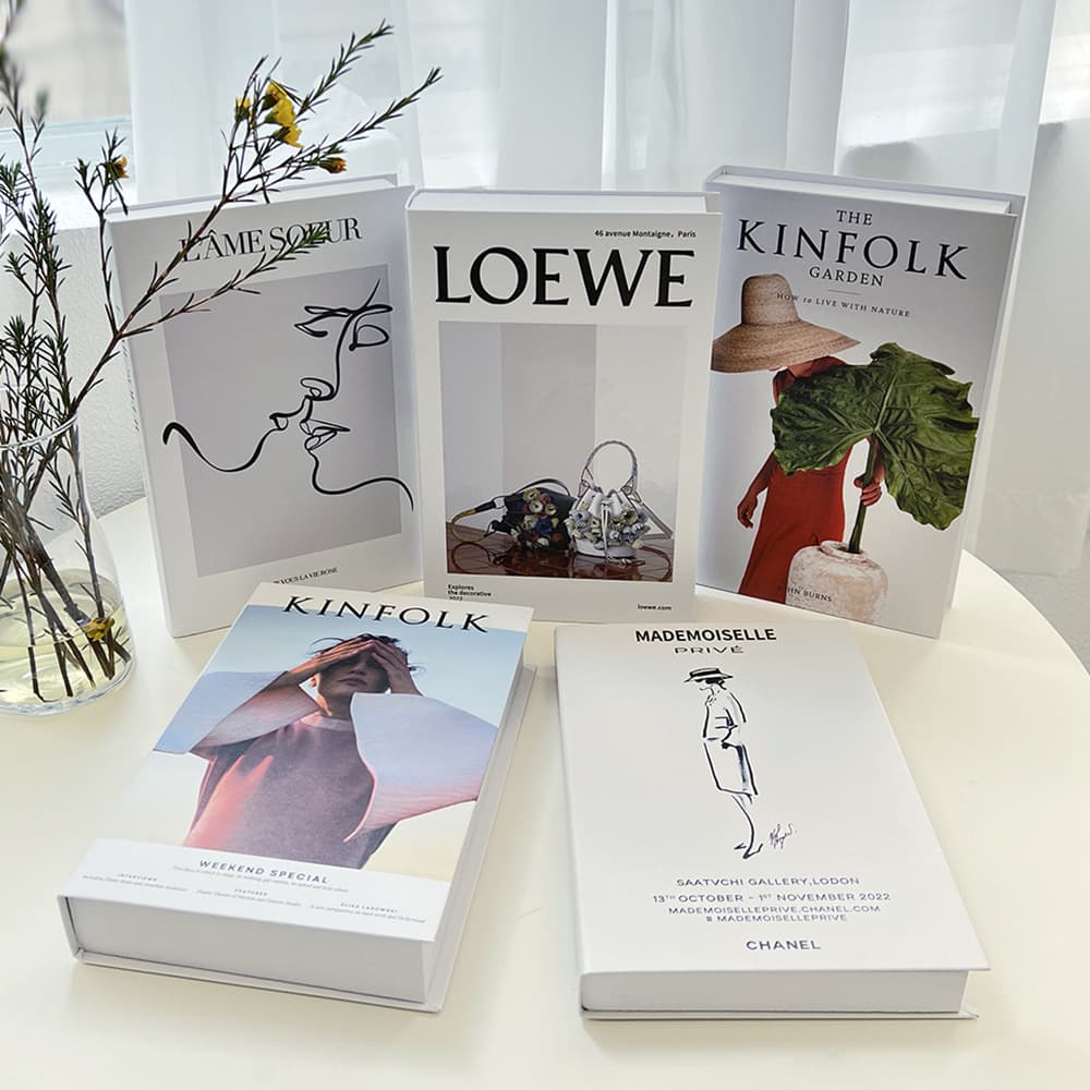 Ins-style minimalist faux book decoration, creative modern English imitation book, fashion magazine photography prop book model