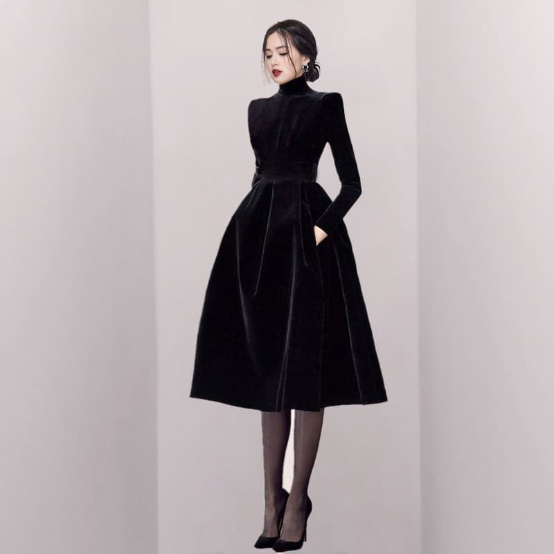 European Style Hepburn Velvet Little Black Dress Retro Slim Fit Elegant Slender Banquet Evening Gown