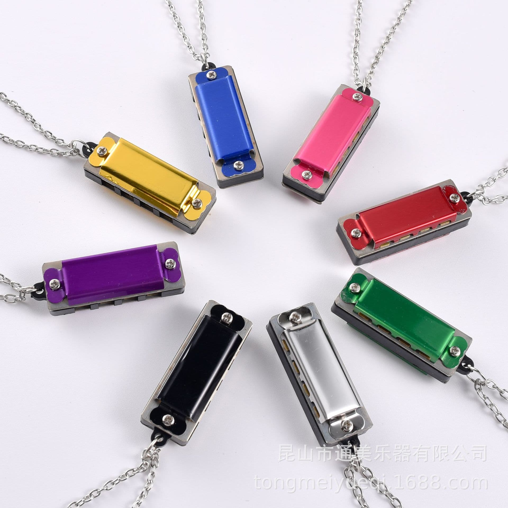 Solid color 4-hole 8-note cartoon zodiac necklace harmonica with circular keychain for song playing