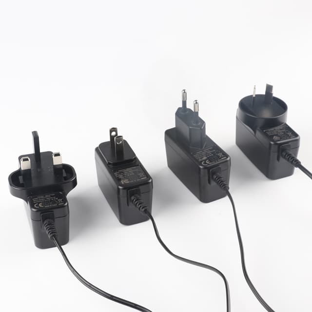 Factory Direct 15W Side-Plug 12V 1.25A Laptop Power Adapter with Multiple Plugs