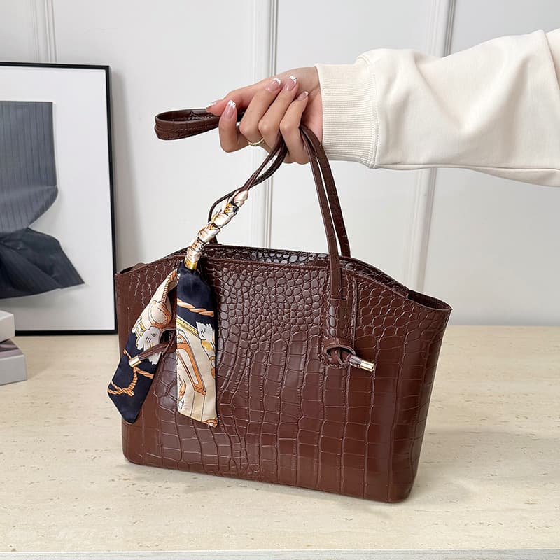 Premium Tote Bag for Women 2026 New Arrival Winter Hot Style Large Capacity Shoulder Bag Commuter Tote