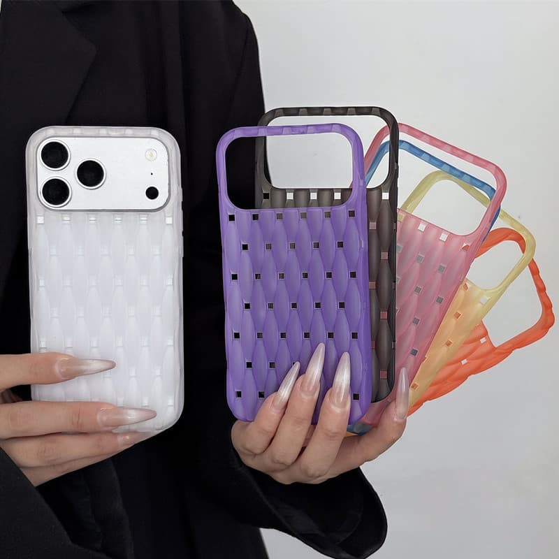For iPhone 17 Pro Max Twisted Heat Dissipation Phone Case Large Hole Apple 16 Anti-Drop 15 Simple Soft Protective Cover