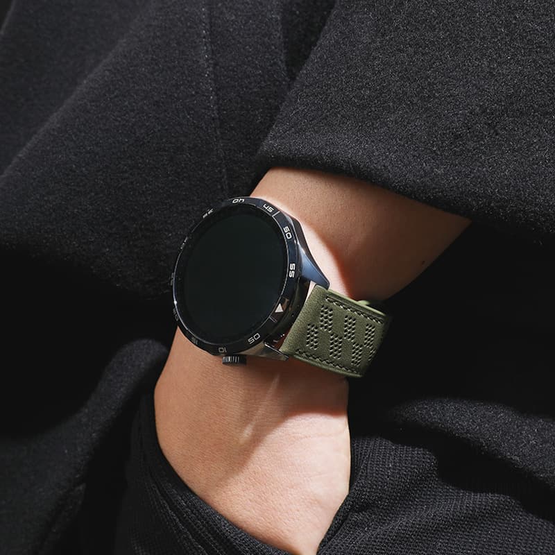 Suitable for Huawei Gt5 Samsung Xiaomi Mi Band 9Pro Watch Strap Crazy Horse Gt6 Genuine Leather Micro-Hole Magnetic Buckle Watch5