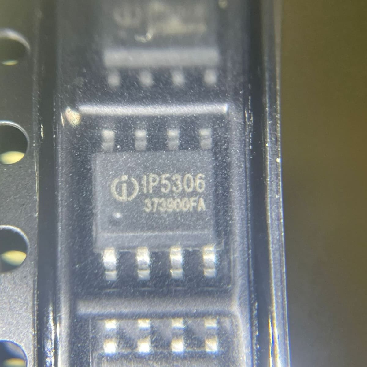 New batch BULD742CT4 marked BULD742C original genuine TO-252 NPN power transistor, price negotiable