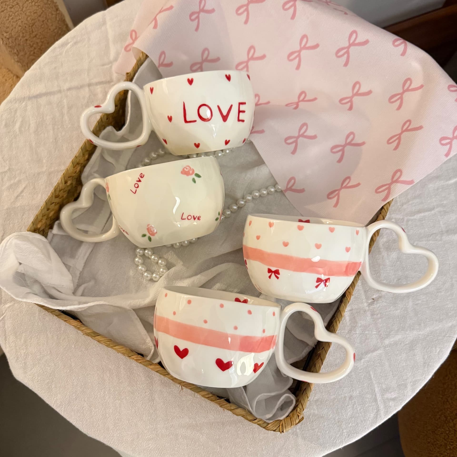Korean Ins Style Hand-Painted Heart Ceramic Cup Hand-Kneaded Asymmetrical Heart-Shaped Coffee Cup Design Breakfast Cup