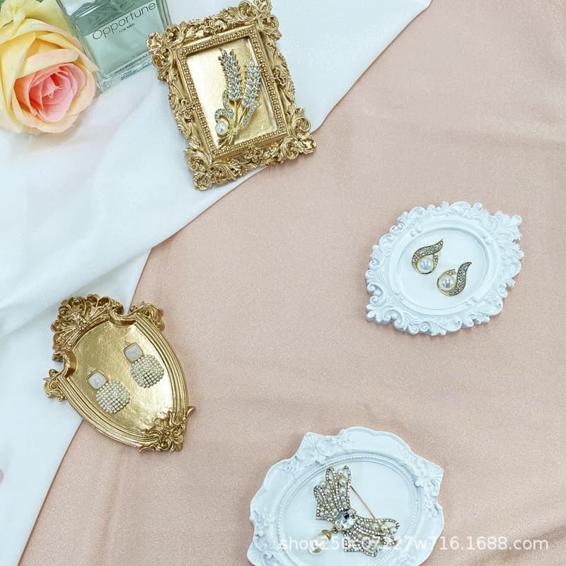 European metallic white jewelry tray bedroom ornaments Nordic jewelry jewelry tray necklace jewelry storage tray