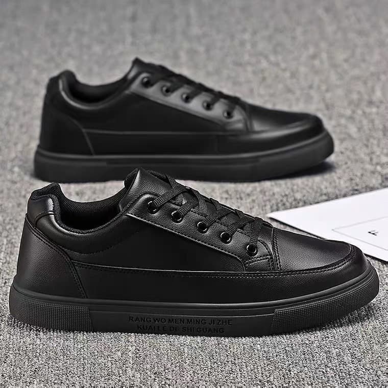 New Summer Anti-Slip Wear-Resistant Black Men's Leather Shoes, Versatile Casual Sneakers, Kitchen Work Shoes