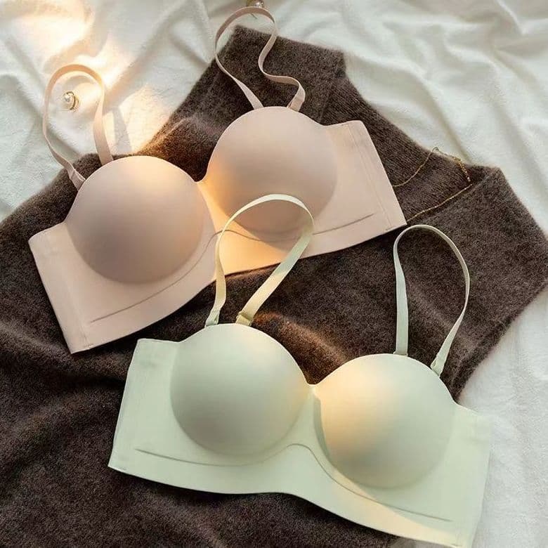 Breast-retracting non-slip seamless underwear for women to protect against leakage, invisible push-up bandeau, one-piece small breasts gathering