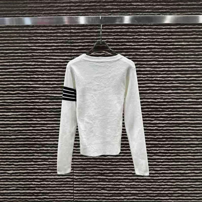 T25 Autumn/Winter New Classic Timeless Four-Stripe Slim Knit Long Sleeve Base Layer
