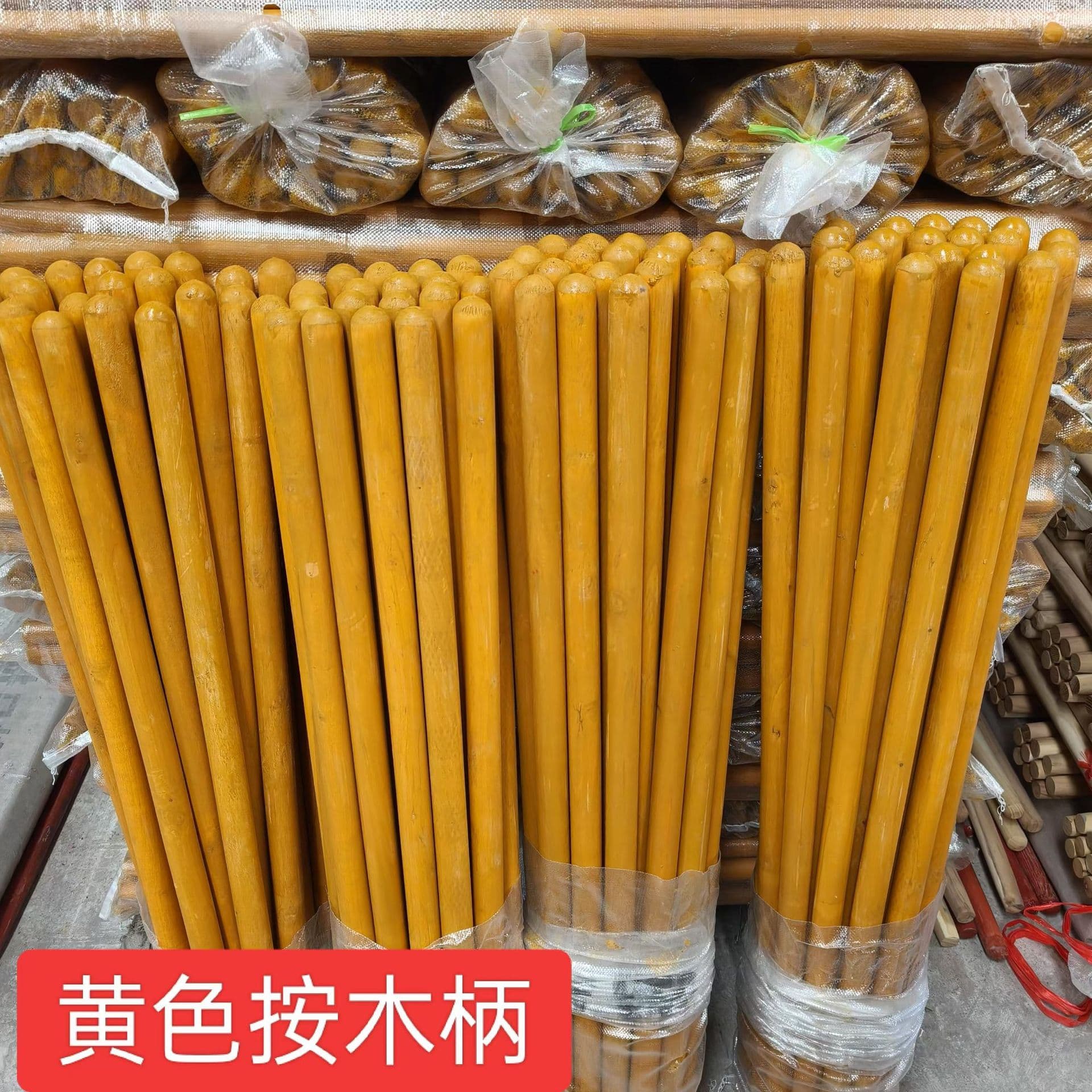 Wholesale bulk eucalyptus shovel handles, mixed hardwood handles, shovel handles, spade handles, shovel poles, wooden sticks, shovel handles, farm tool handles