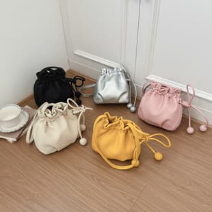 Cloud Bag Shoulder Crossbody Bag Women Pleated Soft Dumpling Small Bag Original Design 2026 New Crossbody Bag