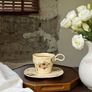 French Vintage Rose Sesame Glaze Hand-Pinched Coffee Cup and Saucer, Irregular Scalloped Edge Afternoon Tea Cup, Latte Cup, Latte Art Cup