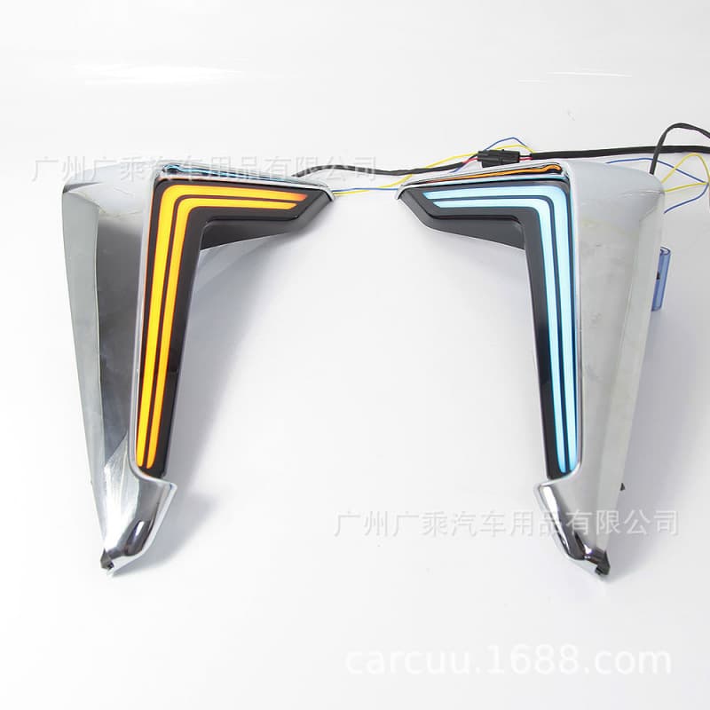 Suitable for 2019 Alpha/ALPHARD horn lights New Alpha fog lights modified LED daytime running lights three colors