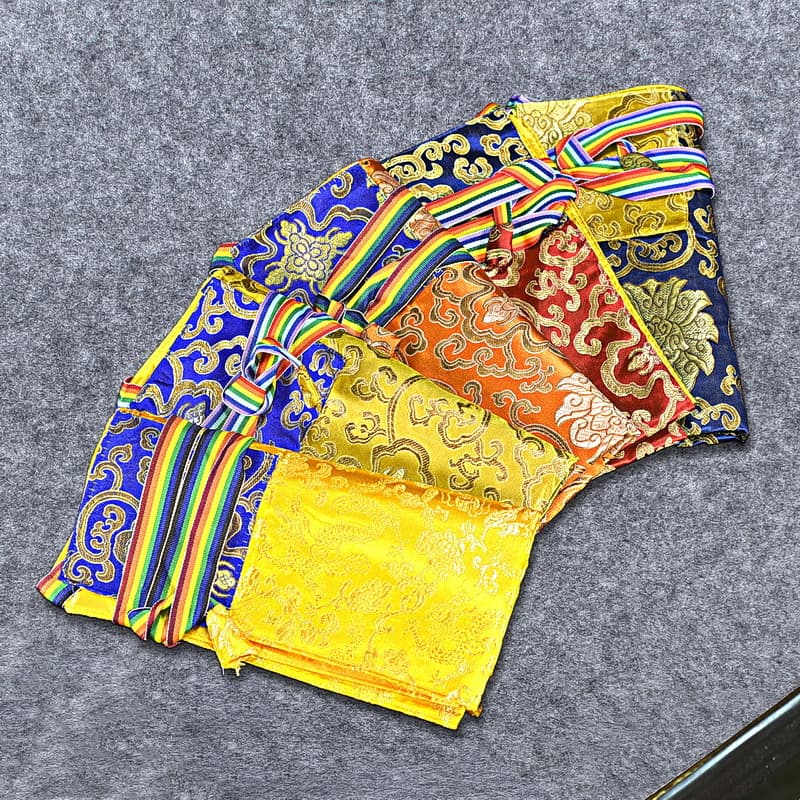 70*70 Tibetan-style sutra-wrapped Buddha tablecloth, sutra-copying cloth, sutra cover cloth, manza cloth large size
