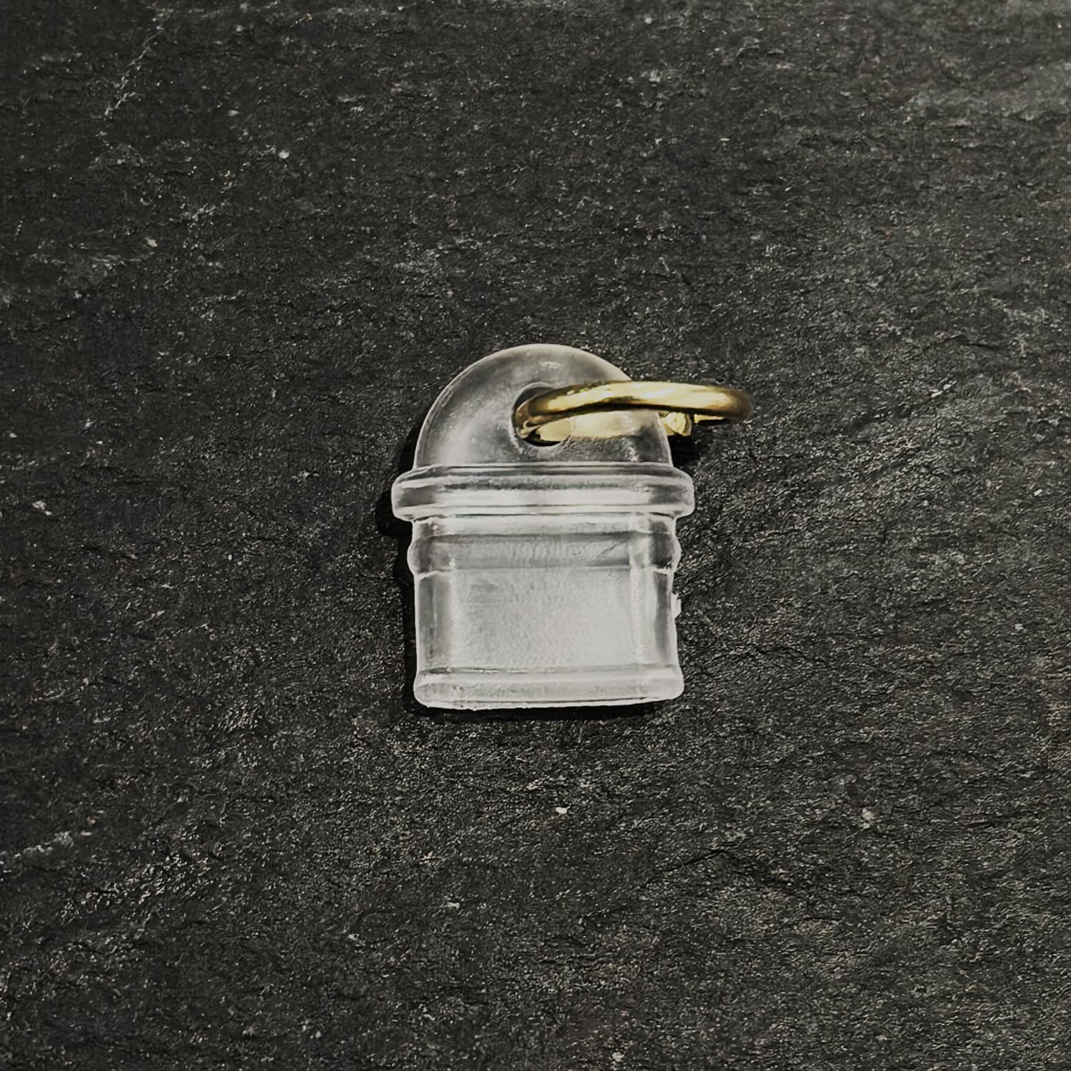 Phone Charging Port Dust Plug with Decorative Hole, Compatible with Apple and Type-C Interfaces, Phone Accessory, Headphone Jack Dust Plug