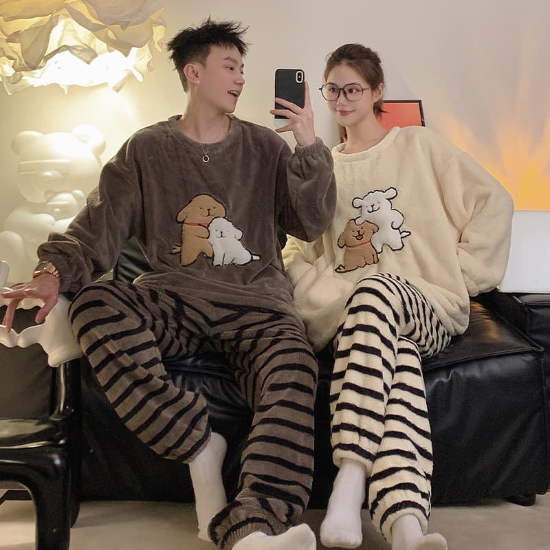 Thickened Coral Fleece Pajamas Set for Couples Autumn Winter Home Clothes Long Sleeve Round Neck Comfortable Polyester Fiber