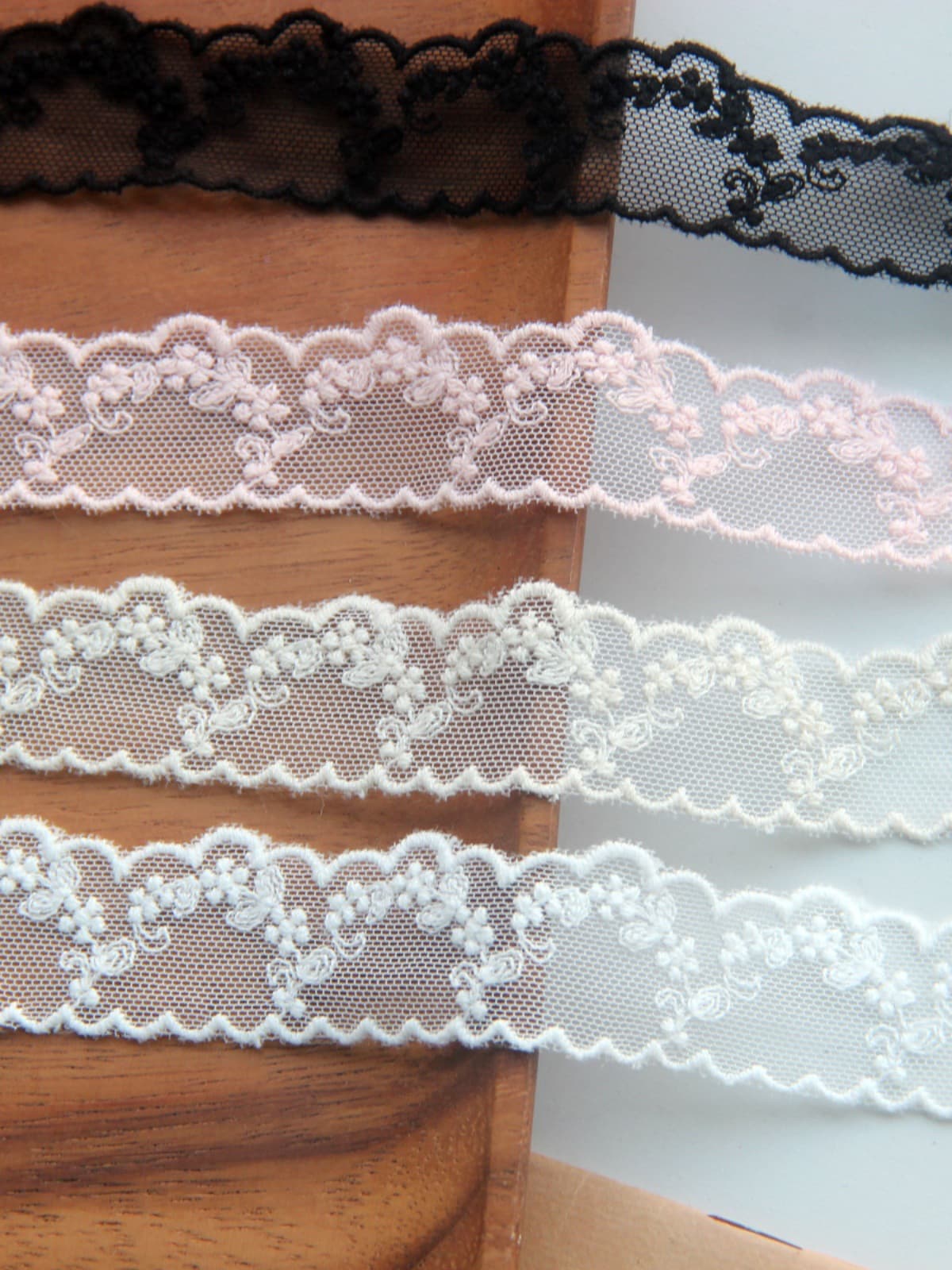 Handmade DIY Garment Accessory Japanese Version Cotton Mesh Cotton Thread Small Flower Mesh Embroidered Lace Width 2.5cm