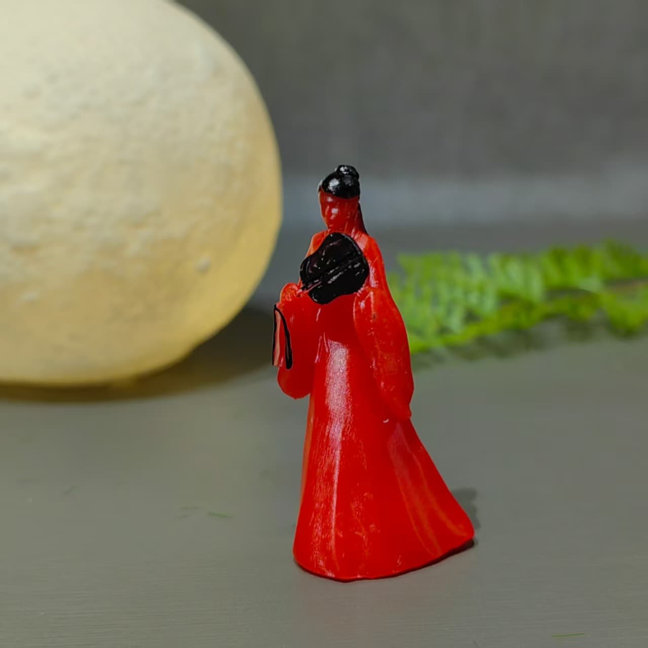 Free Shipping Umbrella Beauty Micro Landscape Playing Flute Jianghu Old Friend 3D Printed Small Resin Miniature Model Zixia Fairy