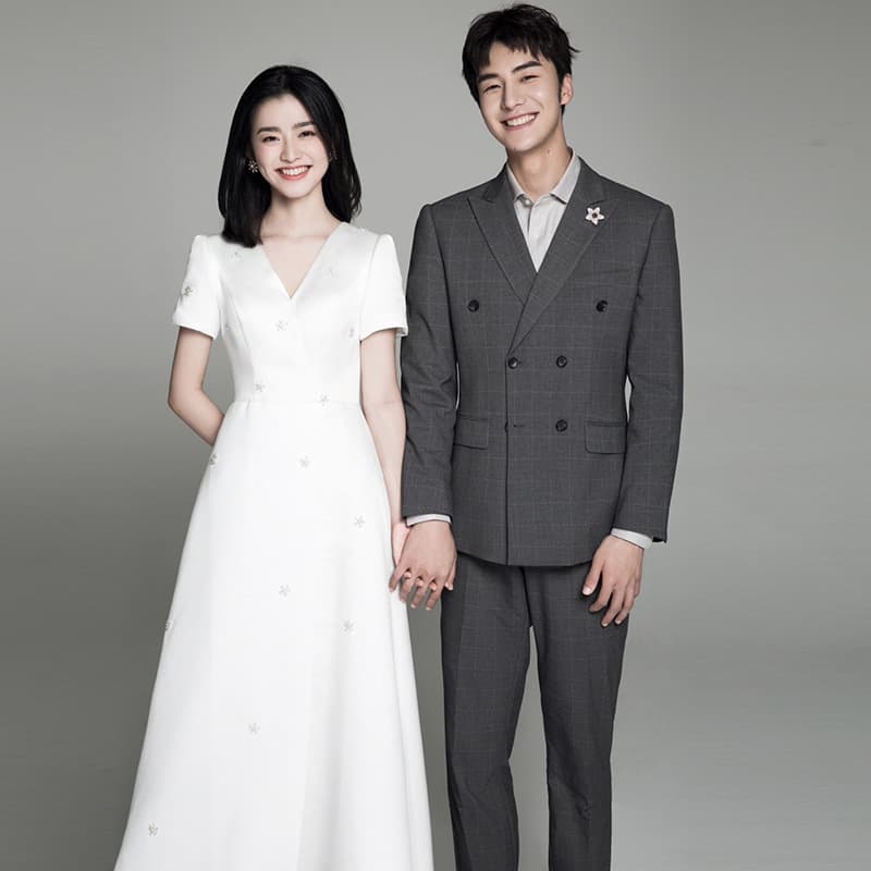 2026 New Style Light Wedding Dress for Registry Office, Elegant and Simple White Satin Gown for Engagement Ceremony