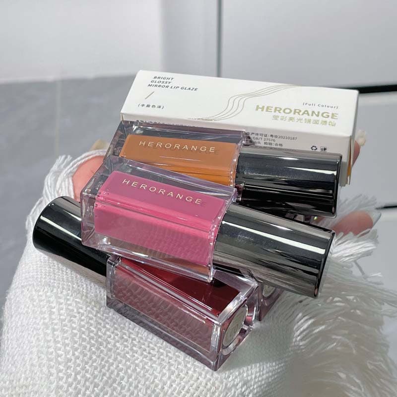 HERORANGE~ Yingcai bright mirror lip glaze is moisturizing, waterproof, not easy to fall off, and whitens the lips