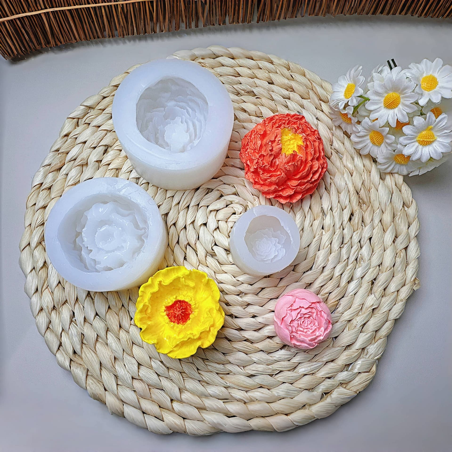 3D Peony Flower Candle Silicone Mold for DIY Aromatherapy Plaster, Handmade Soap, Clay, and Fondant Molds
