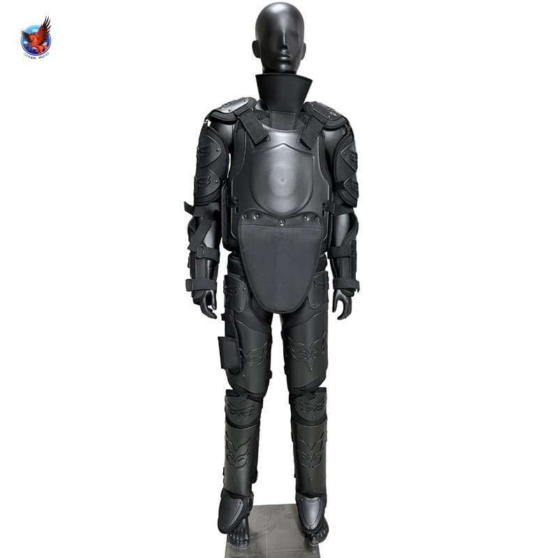 Mengma manufactures and sells black impact-resistant, flame-retardant protective clothing, riot gear, and law enforcement duty suits.