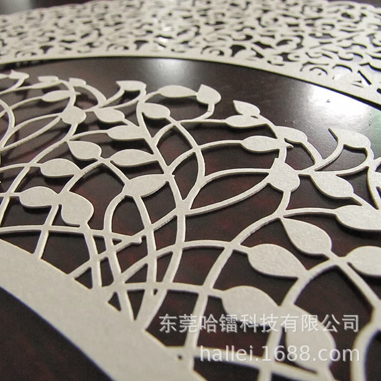 Large-Format White Greeting Cards Laser Engraving and Hollow-Out Technology Processing, 600mm Paper Hollow-Out Laser Marking Without Black Edges