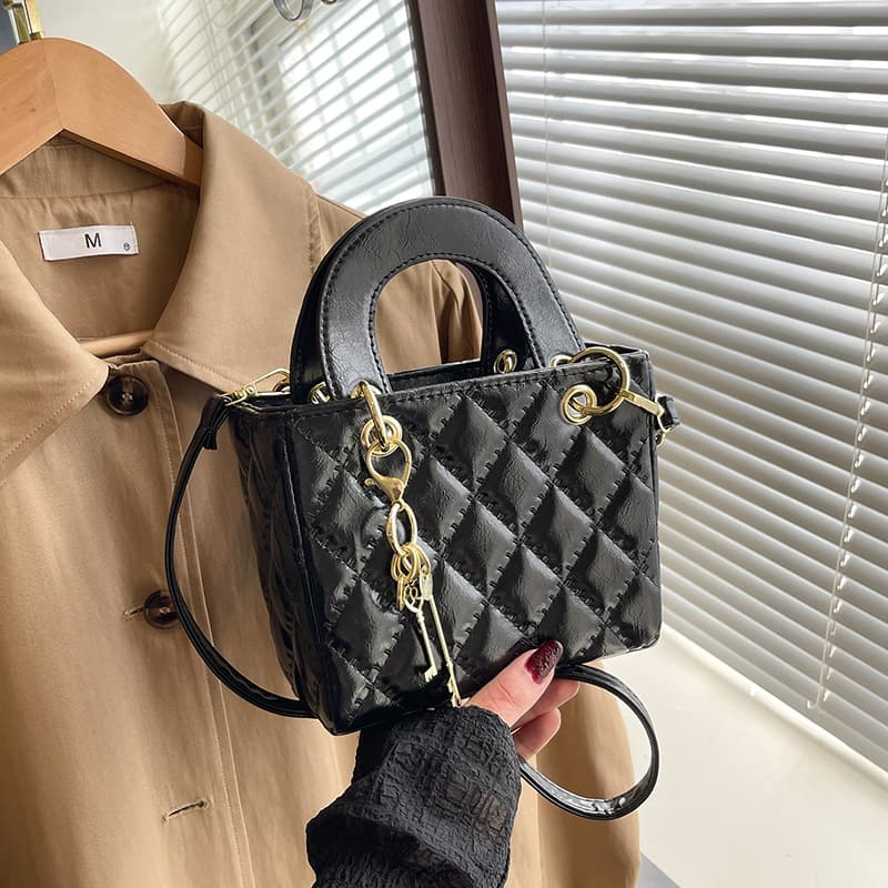 Fashionable and Elegant Small Bag for Women 2025 New Style Single Shoulder Crossbody Bag Stylish Embroidered Versatile Handheld Lady Bag