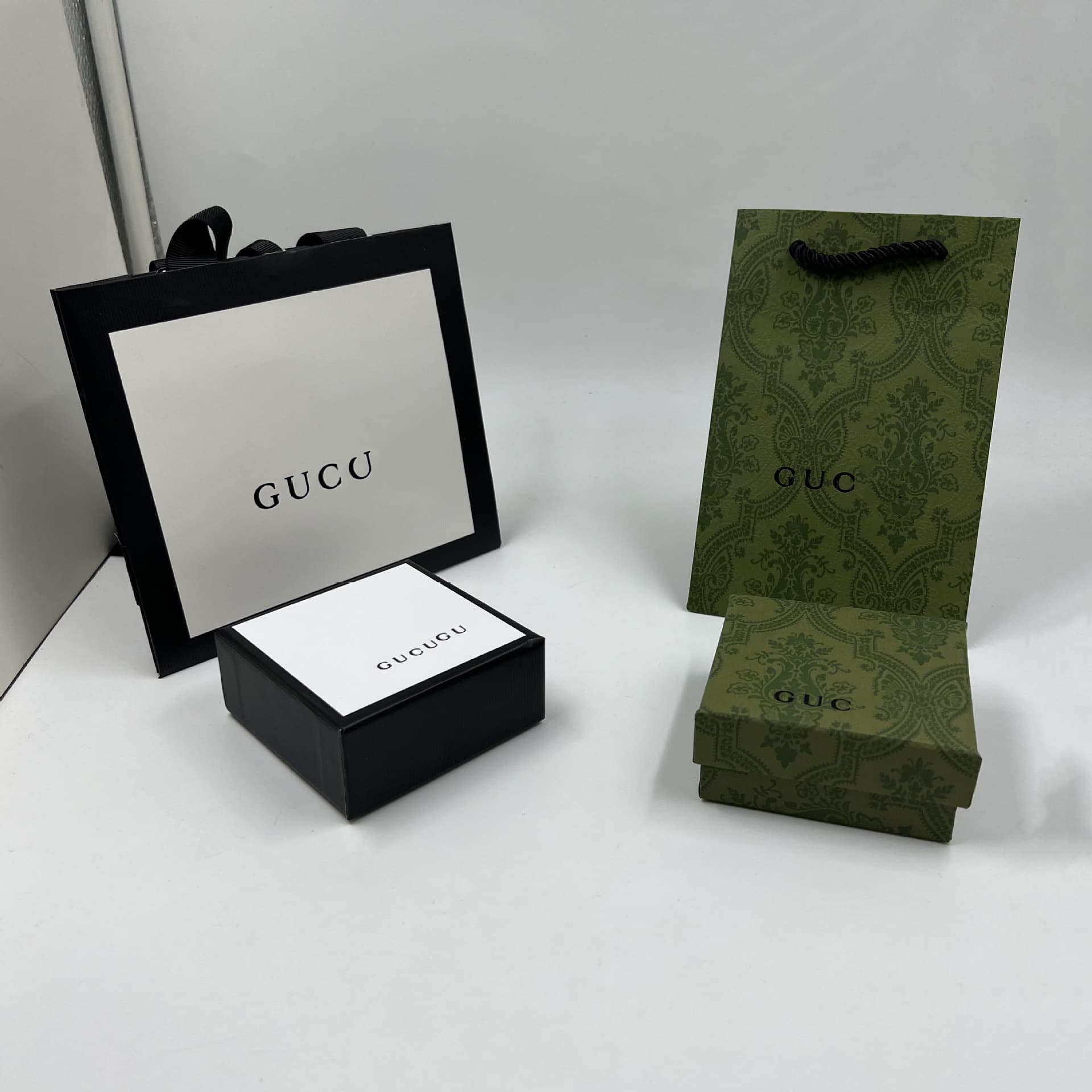 Vintage Green G Logo Necklace Bracelet Ring Earring Universal Jewelry Packaging Black and White G Brand Jewelry Packaging Box