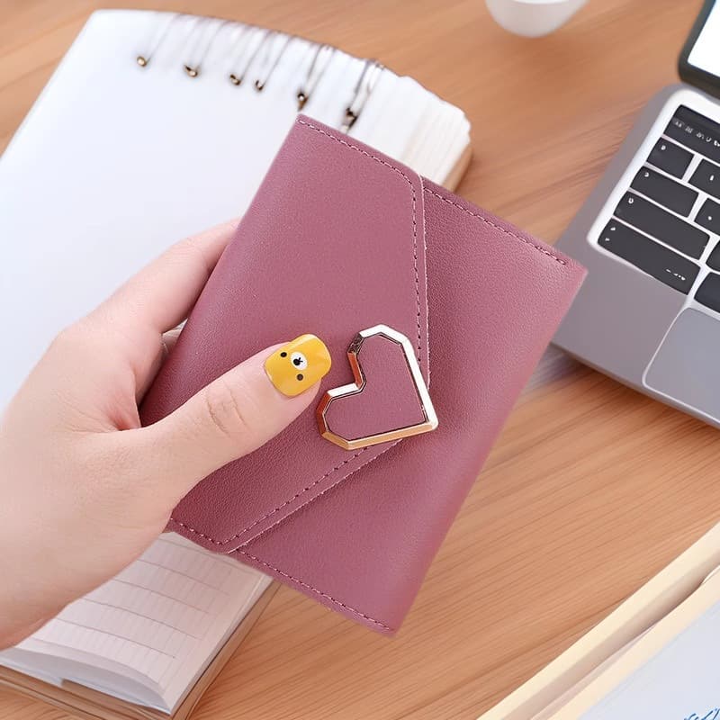 Wholesale 2025 New Retro Fresh Metal Heart-Shaped Short Tri-Fold Summer Wallet for Women and Students