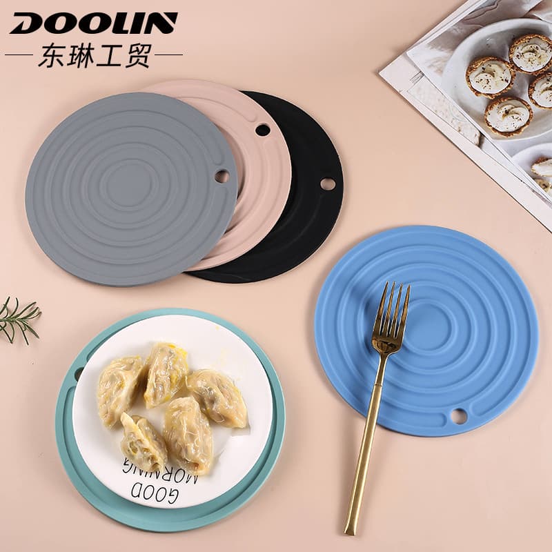New in Stock Nordic Thickened Silicone Insulation Mat High Temperature Resistant Pot Mat Placemat Dish Mat Enamel Pot Insulation Mat