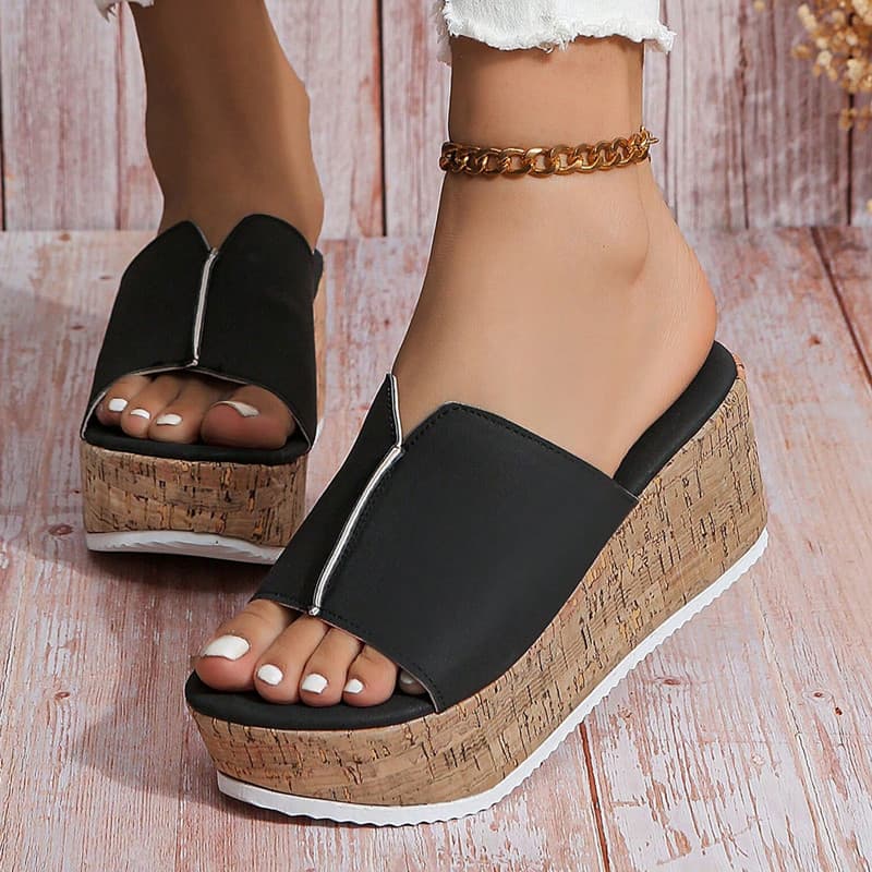 Foreign trade large size thick-soled sandals for women 2026 new wedge shoes cross-border European and American casual fish mouth beach women's shoes wholesale