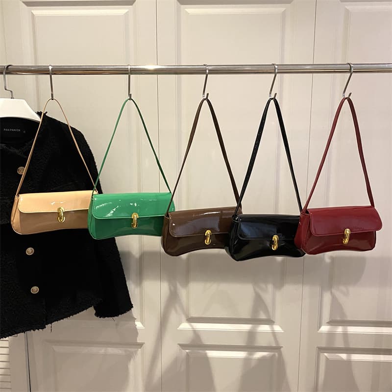 French Style Trendy Bag 2026 New Lock Buckle Fashion Retro Underarm Bag Stylish Shoulder Handbag Women's Bag