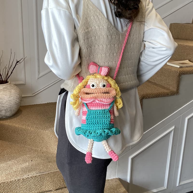 Hand-knitted shoulder handbag, funny big-mouthed monster sausage mouth bag for women, cute knitted finished product, children's cross-body bag
