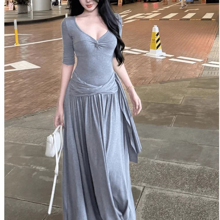 Gray V-Neck Dress for Women Autumn Pure and Gentle Style Soft and Relaxed Fit Slimming Flattering Elegant Long Dress