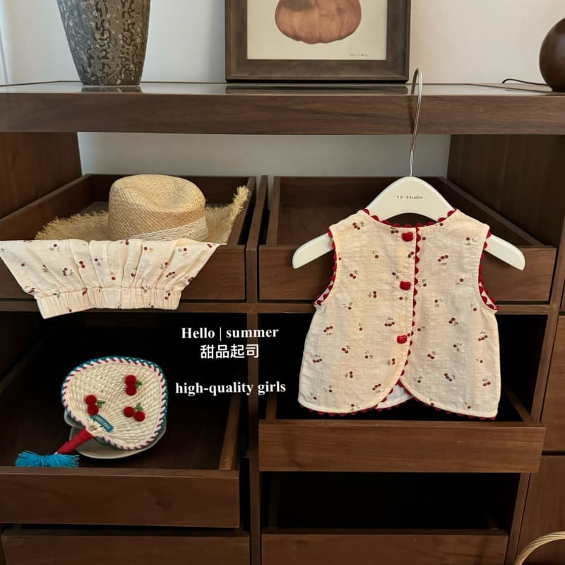 【Dessert Cheese】Original! Baby girl sweet cherry floral little girl fashionable summer style light cover