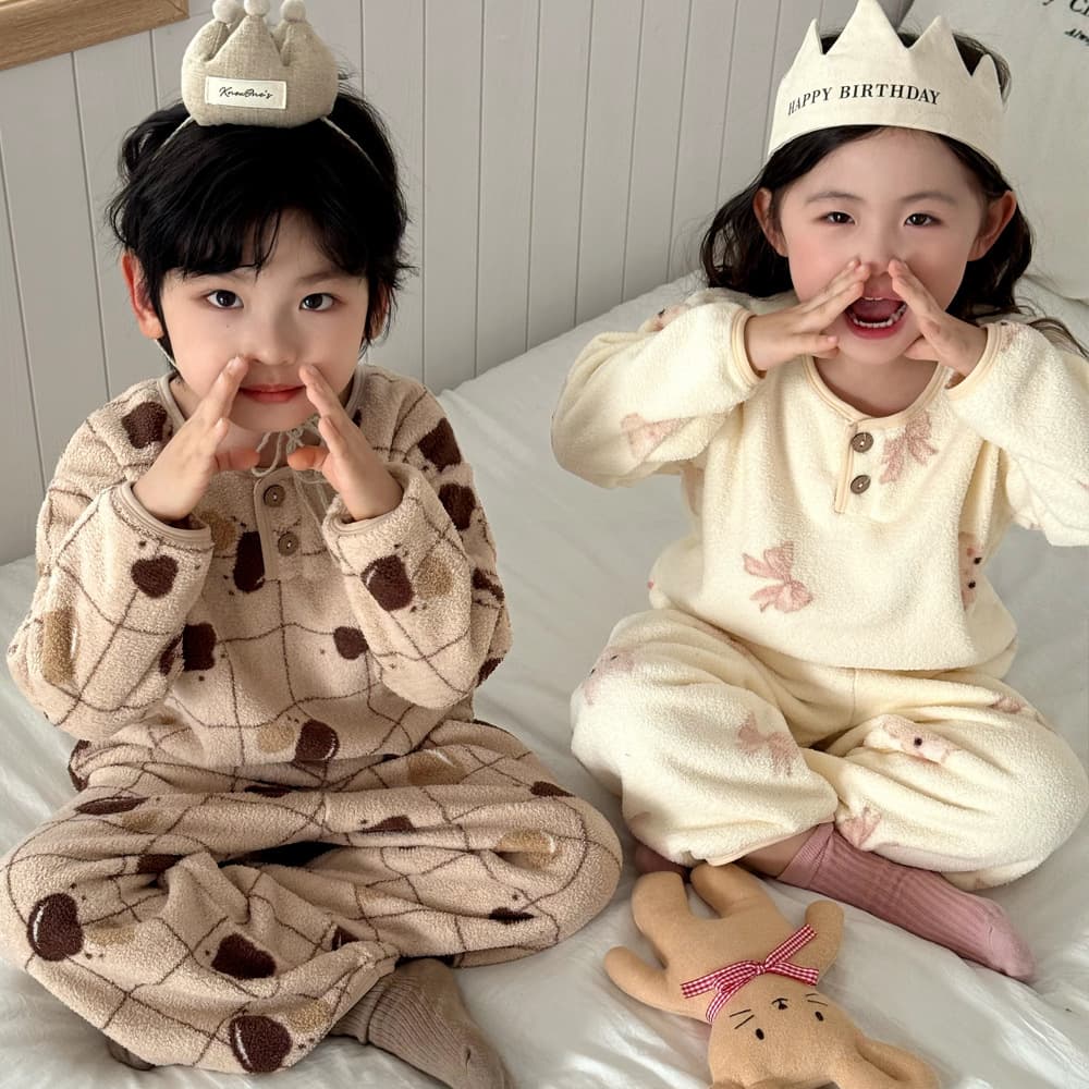 Children's cute cartoon snow woolen home clothes for medium and large boys and girls round neck warm long-sleeved trousers pajamas two-piece set