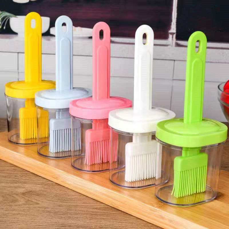 Integrated barbecue brush Japanese-style oil brush, high-temperature resistant for kitchen pancake making, home baking with oil bottle brush