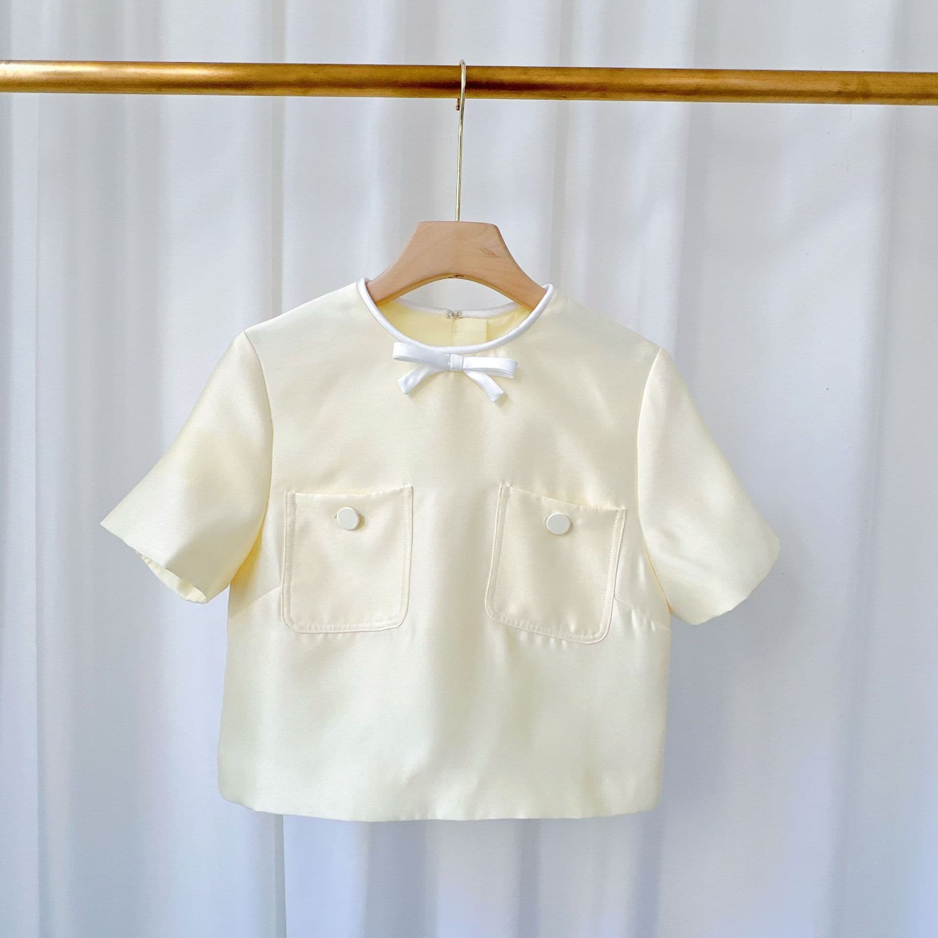 French light yellow sweet and beautiful short round neck satin short sleeve versatile top