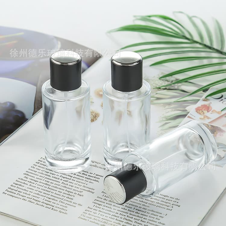 Wholesale Perfume Bottle 50ml Card-Mouth Glass Spray Bottle Round Clear Glass Perfume Bottle Black Cap Perfume Bottle