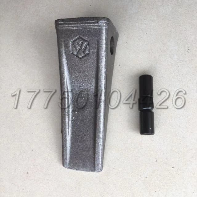 Xinyuan wheel excavator 65 c75 universal, excavator PC60 bucket teeth, bucket pins standard wear-resistant black.