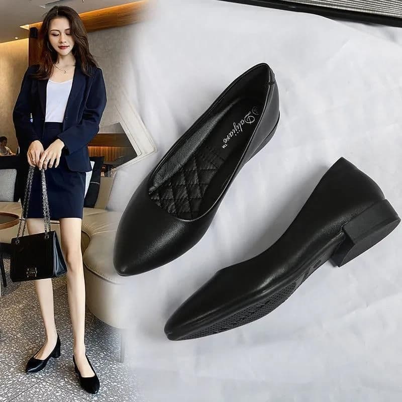Real soft leather pointed toe thick heel flat shoes professional women's shoes black work shoes soft sole bank hotel work leather shoes
