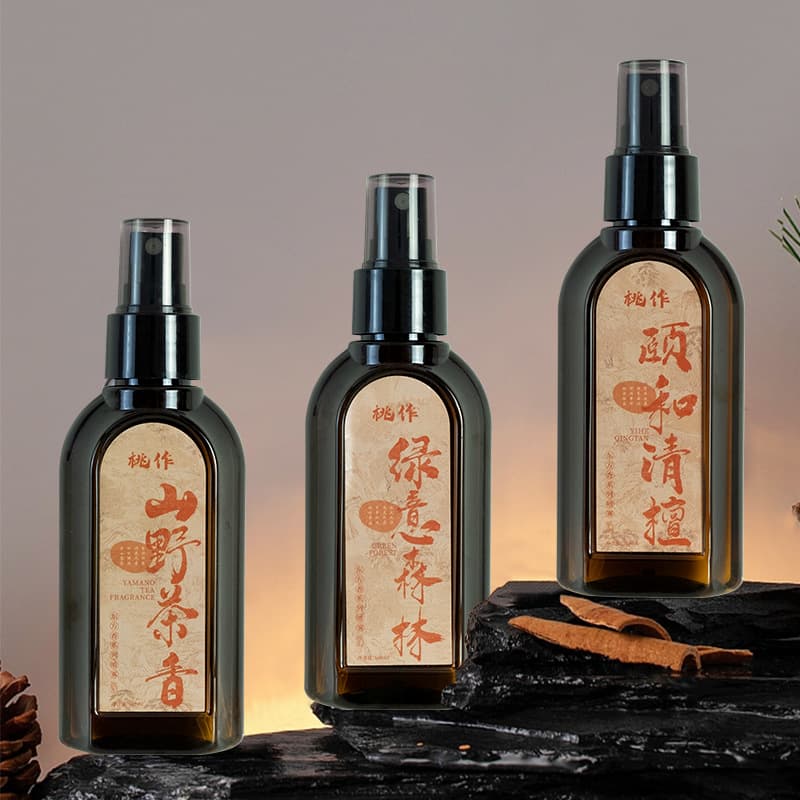 [Free Shipping with One Item] PEACH JO Oriental Scent Clothing Fragrance Spray - Summer Palace Green Sandalwood and Forest Breeze