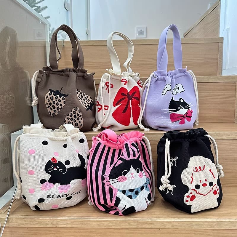 Cute Little Bag Niche Design Knitted Bag Cartoon Pattern Handbag Woven Bag Versatile Commuter Crossbody Bag